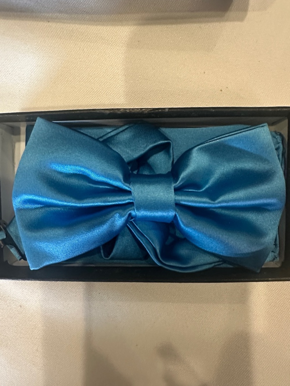 Wedding Party . New Satin Bow Ties/ With Hankies/ Peacock Blue.